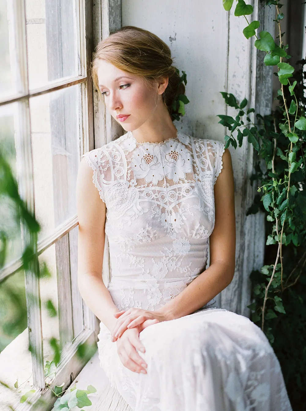 Cheyenne - Romantique 2016 Collection. theweddingnotebook.com
