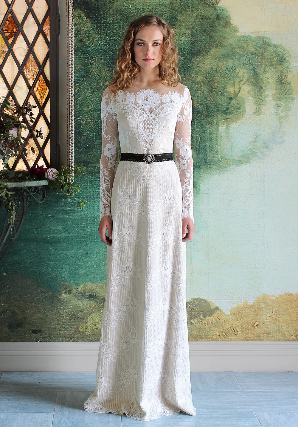 Winona - Romantique 2016 Collection. theweddingnotebook.com