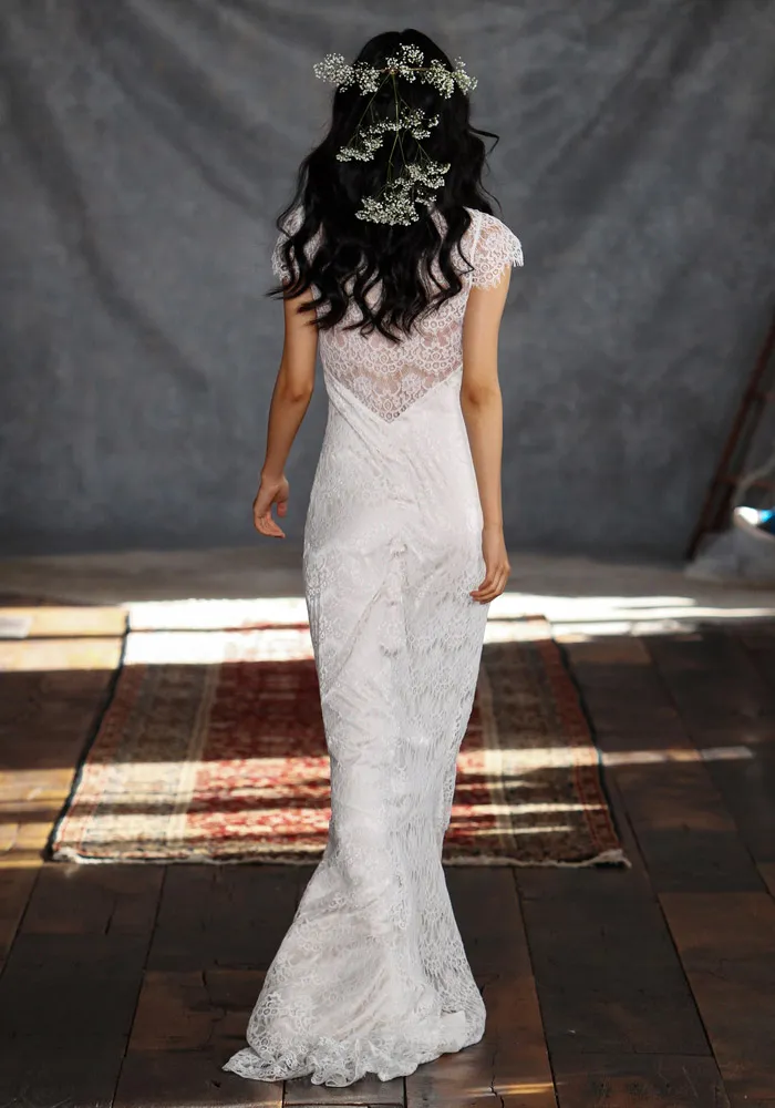 Estelle – Claire Pettibone 2015 Bridal Collection. theweddingnotebook.com
