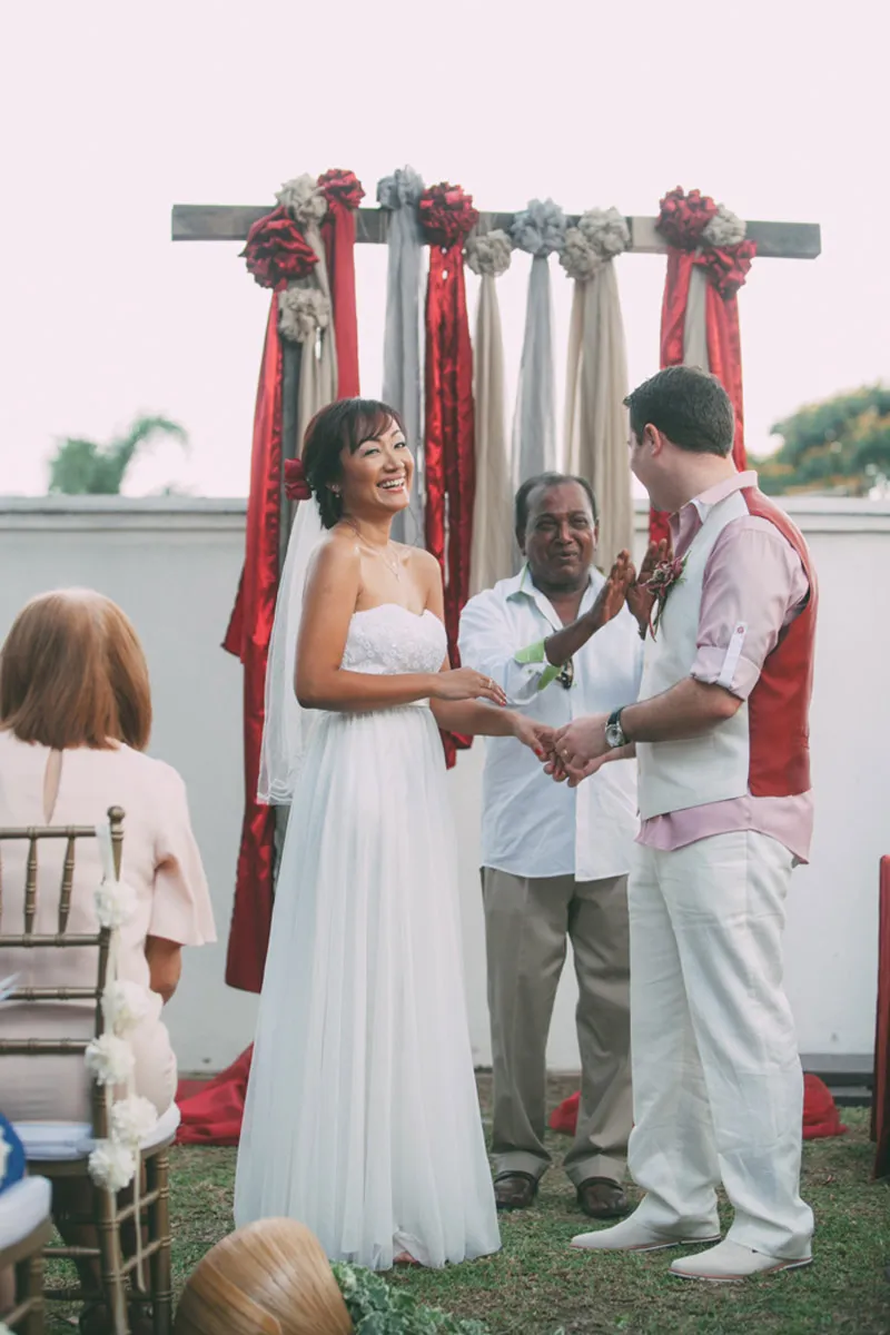 Photo by ZA GAllery. theweddingnotebook.com