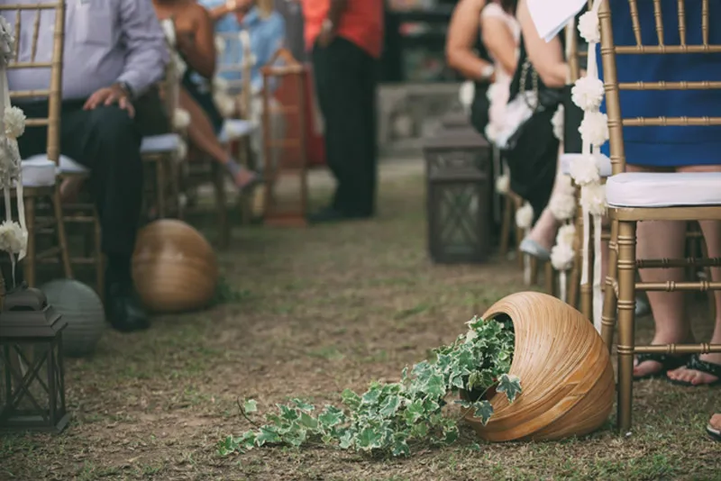 Photo by ZA GAllery. theweddingnotebook.com