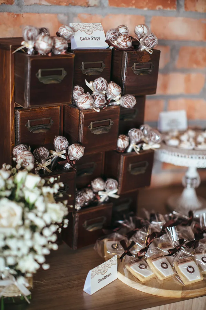 Photo by Adam Ong Photography. theweddingnotebook.com