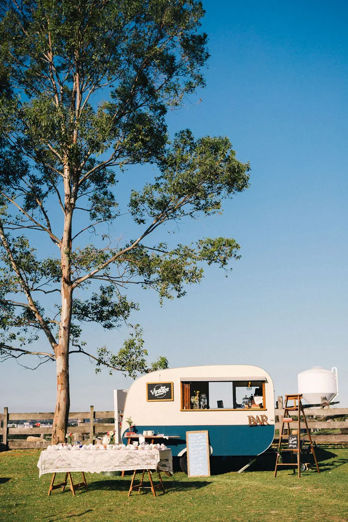 Bar caravan for wedding. Studio Something Photography. theweddingnotebook.com