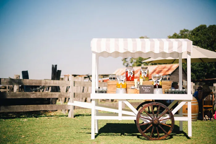 Studio Something Photography. theweddingnotebook.com