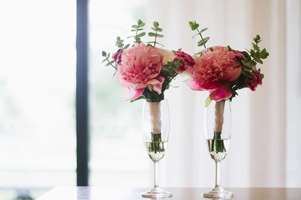 Photo by The Vow Studio. theweddingnotebook.com