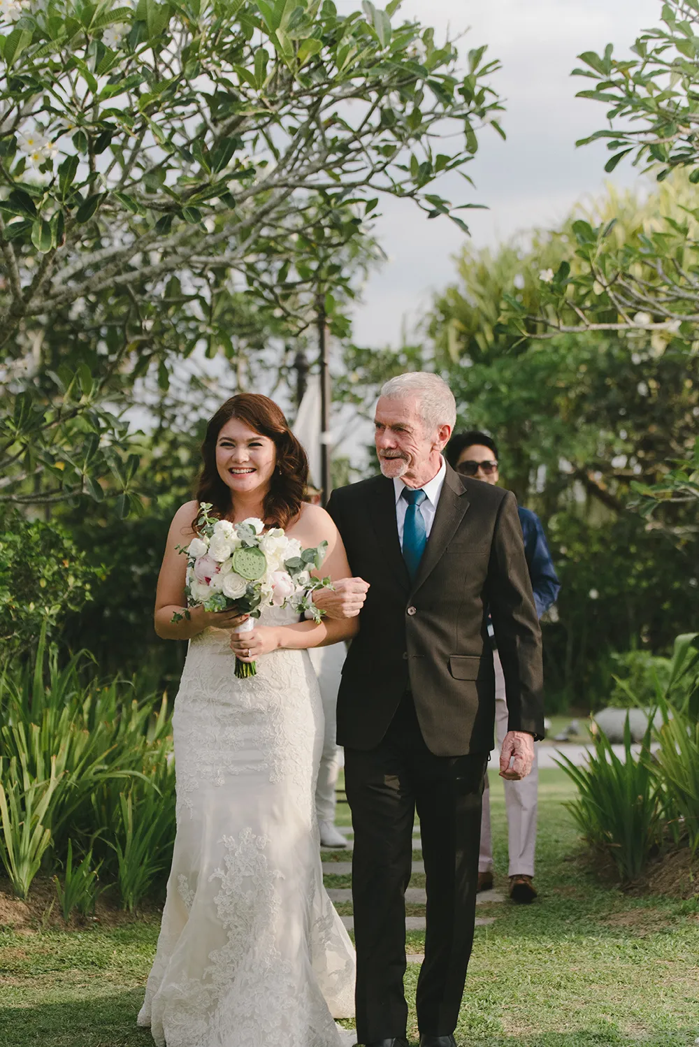 Photo by The Vow Studio. theweddingnotebook.com