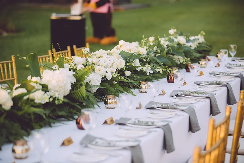 Photo by The Vow Studio. theweddingnotebook.com