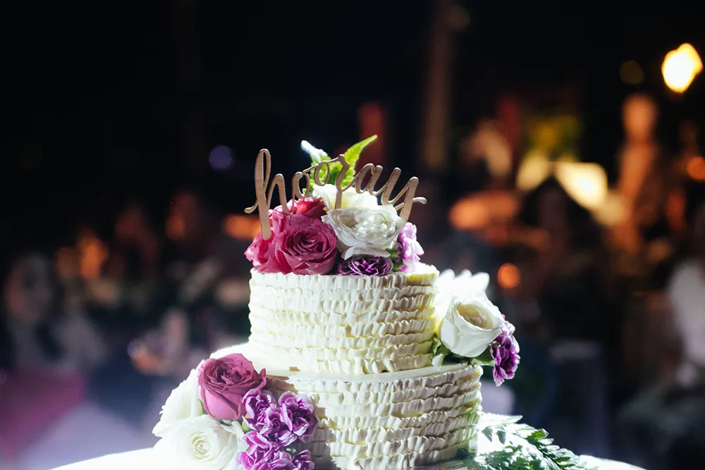 Photo by The Vow Studio. theweddingnotebook.com