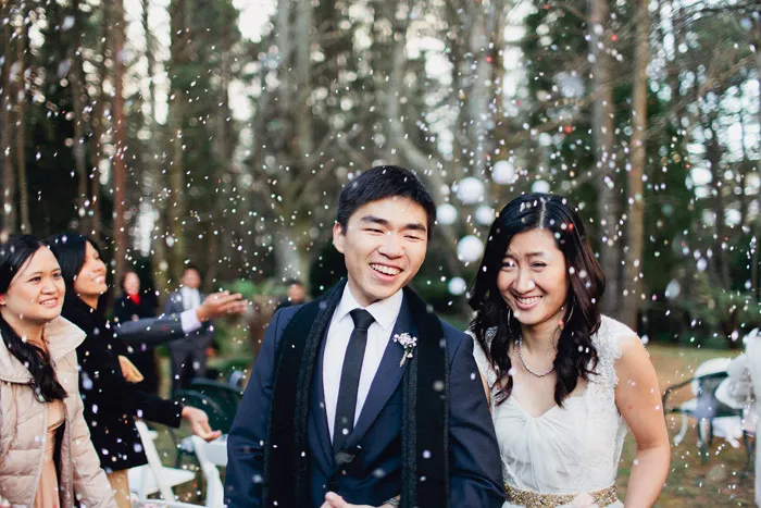 theweddingnotebook.com. Photography by Sayher Heffernan. Rustic Peach