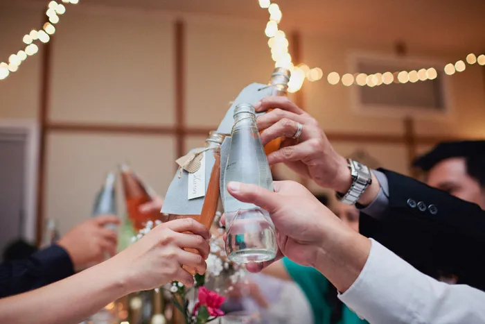 theweddingnotebook.com. Photography by Sayher Heffernan. Rustic Peach