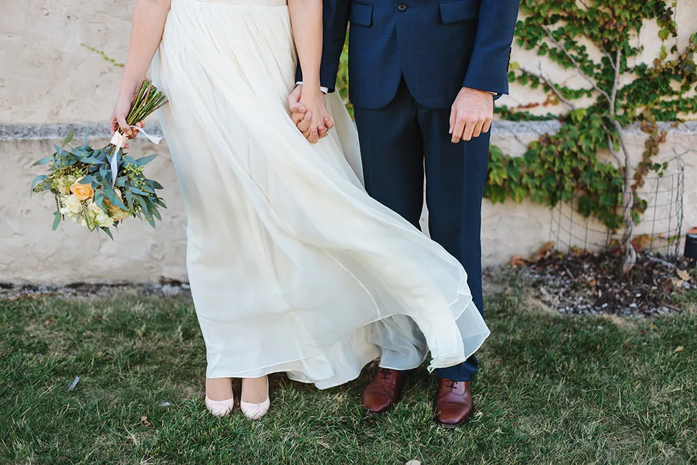 Photo by Jonathan Ong Photography. theweddingnotebook.com