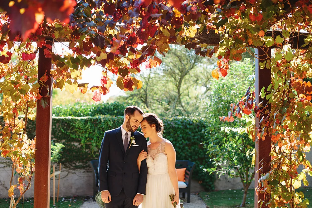 Photo by Jonathan Ong Photography. theweddingnotebook.com