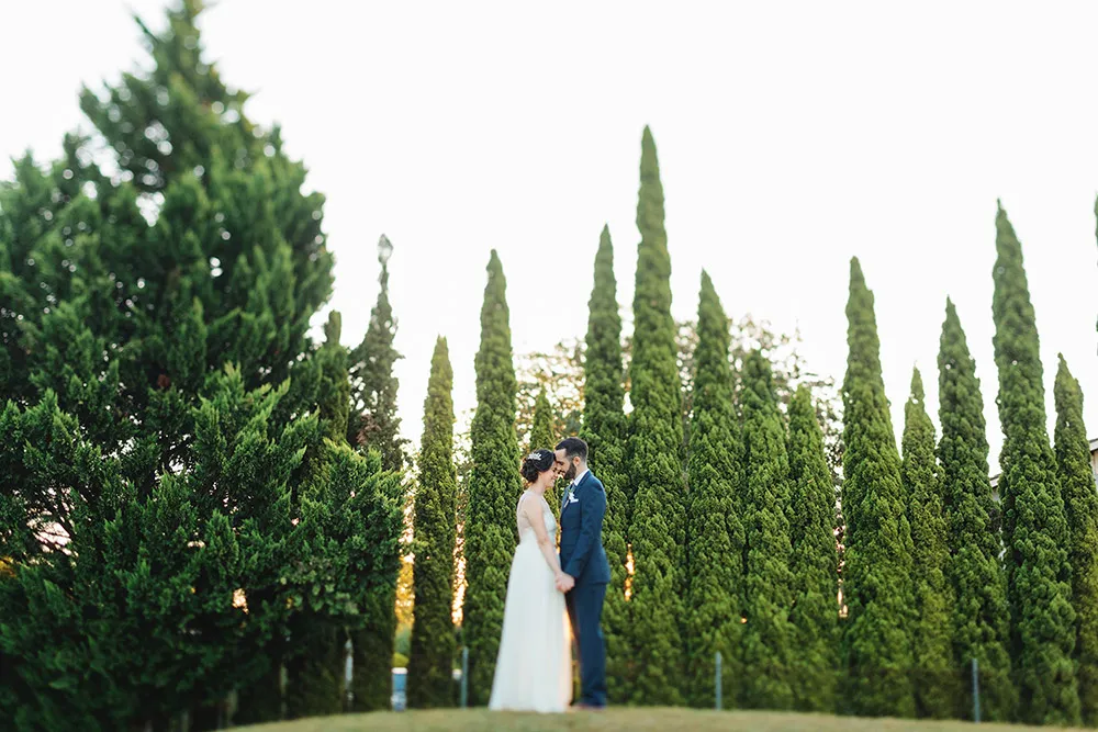 Photo by Jonathan Ong Photography. theweddingnotebook.com