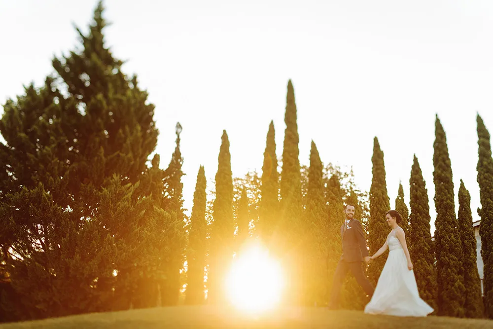 Photo by Jonathan Ong Photography. theweddingnotebook.com