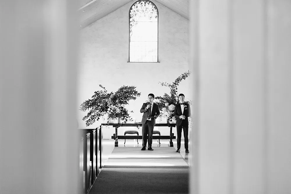 Photo by Sayher Heffernan. theweddingnotebook.com