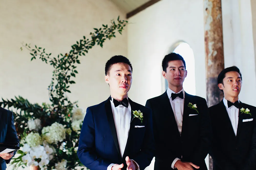 Photo by Sayher Heffernan. theweddingnotebook.com