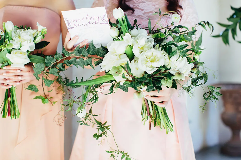 Photo by Sayher Heffernan. theweddingnotebook.com