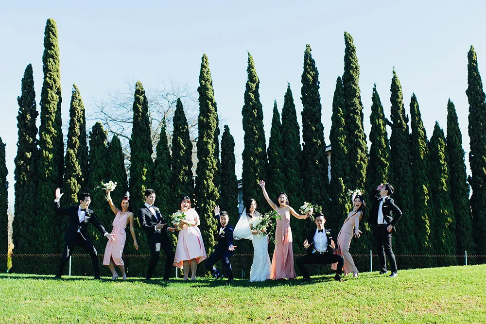 Photo by Sayher Heffernan. theweddingnotebook.com