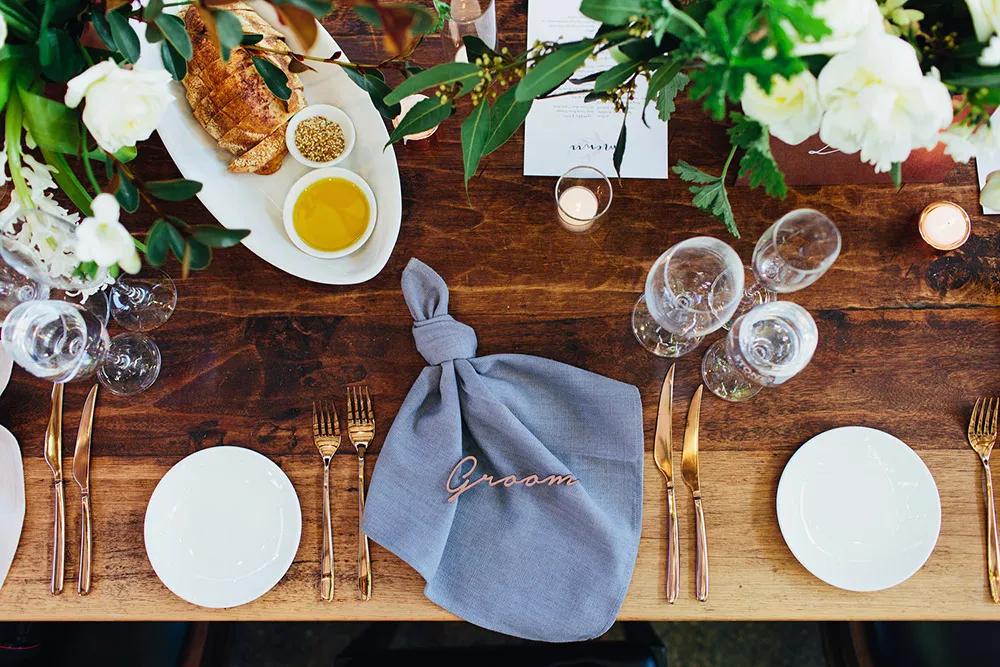 Photo by Sayher Heffernan. theweddingnotebook.com