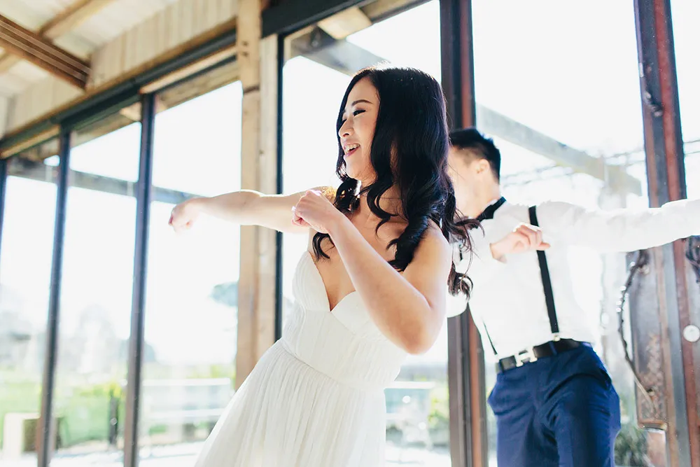 Photo by Sayher Heffernan. theweddingnotebook.com