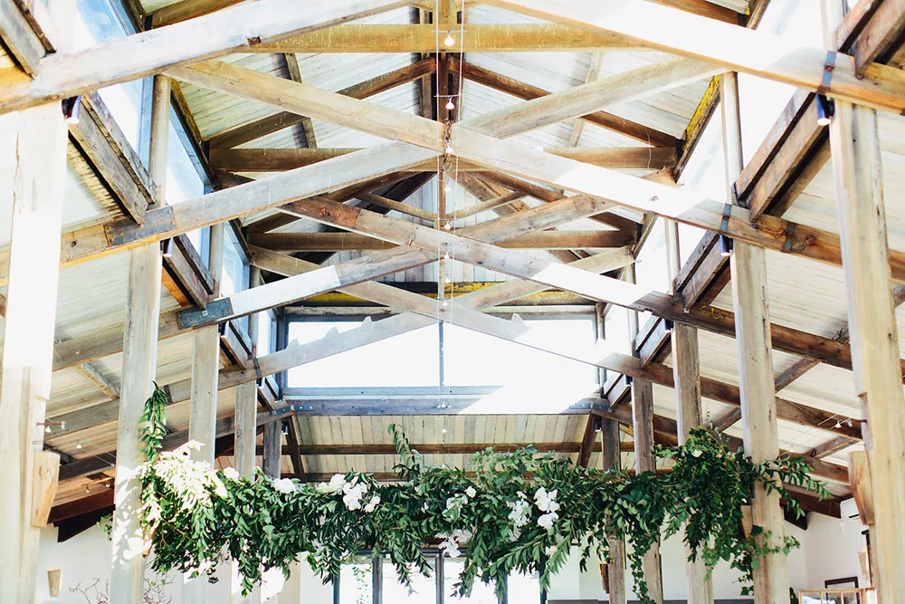 Photo by Sayher Heffernan. theweddingnotebook.com