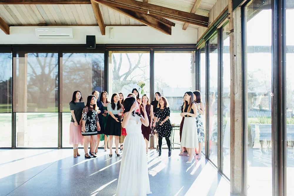 Photo by Sayher Heffernan. theweddingnotebook.com