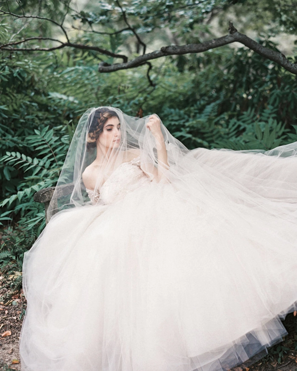 Sareh Nouri Fall 2015 Bridal and Evening Wear Collection