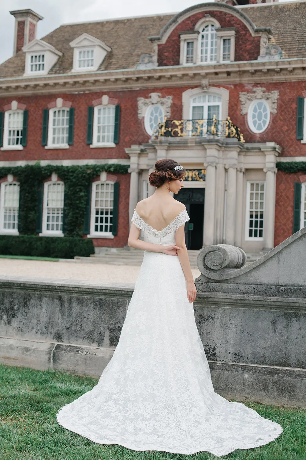 Aryanna - Sareh Nouri Fall 2016 Collection. theweddingnotebook.com