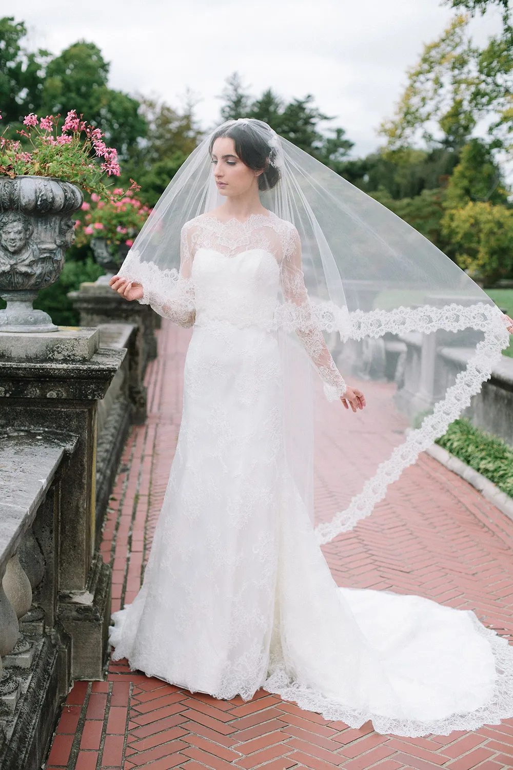 Miriam - Sareh Nouri Fall 2016 Collection. theweddingnotebook.com