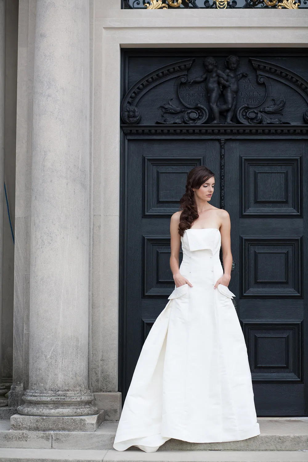 Tara - Sareh Nouri Fall 2016 Collection. theweddingnotebook.com