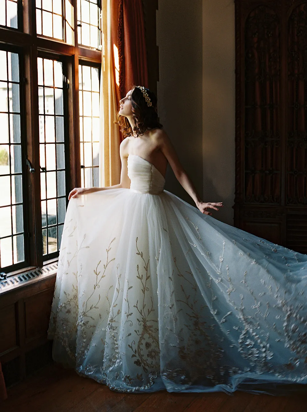 Ivy: Sareh Nouri – New York Spring 2017 Bridal Collection. theweddingnotebook.com