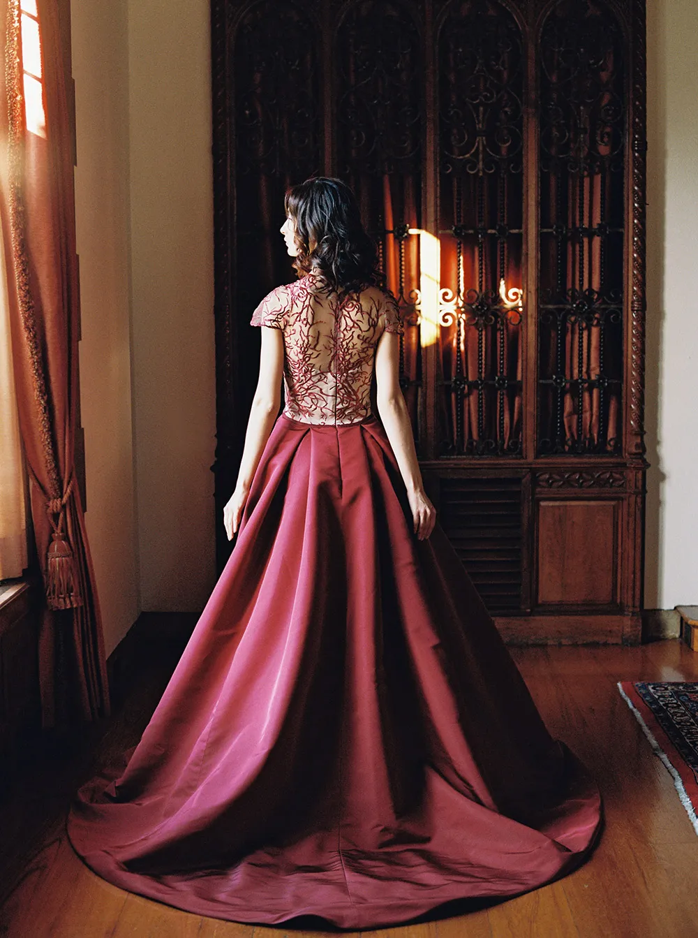 Sareh Nouri – New York Spring 2017 Eveningwear Collection. theweddingnotebook.com