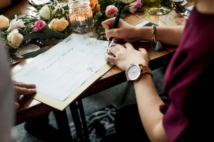 Photo by Bloc Memoire Singapore. theweddingnotebook.com