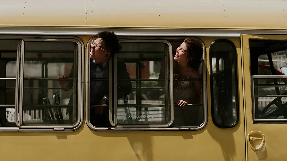 Photo by Twins Photography. theweddingnotebook.com