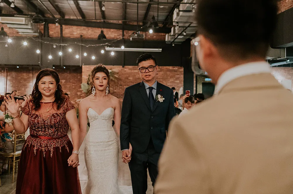 Photo by Twins Photography. theweddingnotebook.com