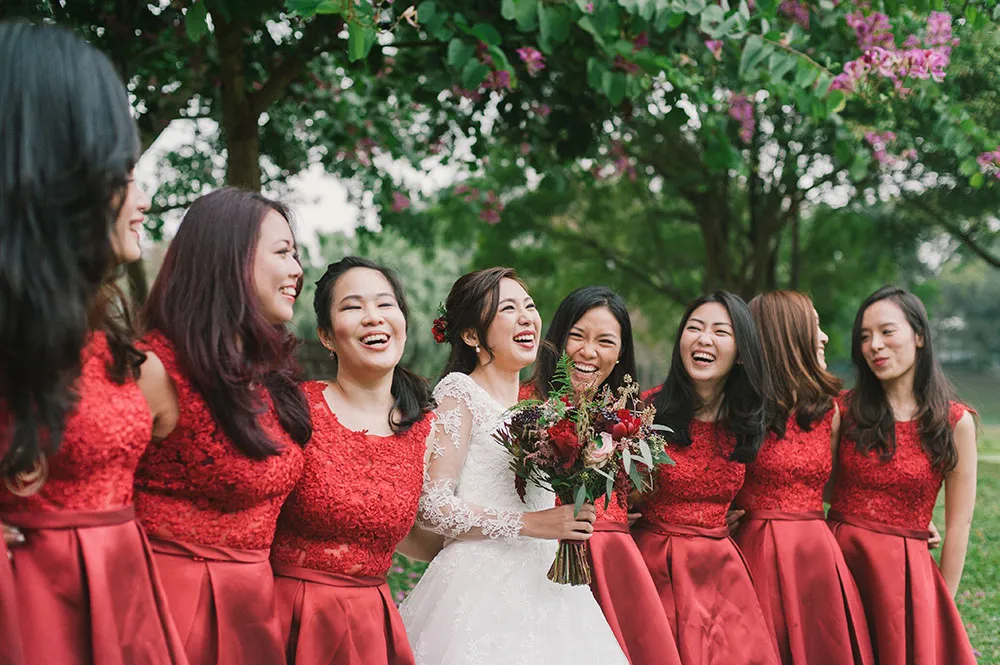 Photo by Munkeat Photography. theweddingnotebook.com