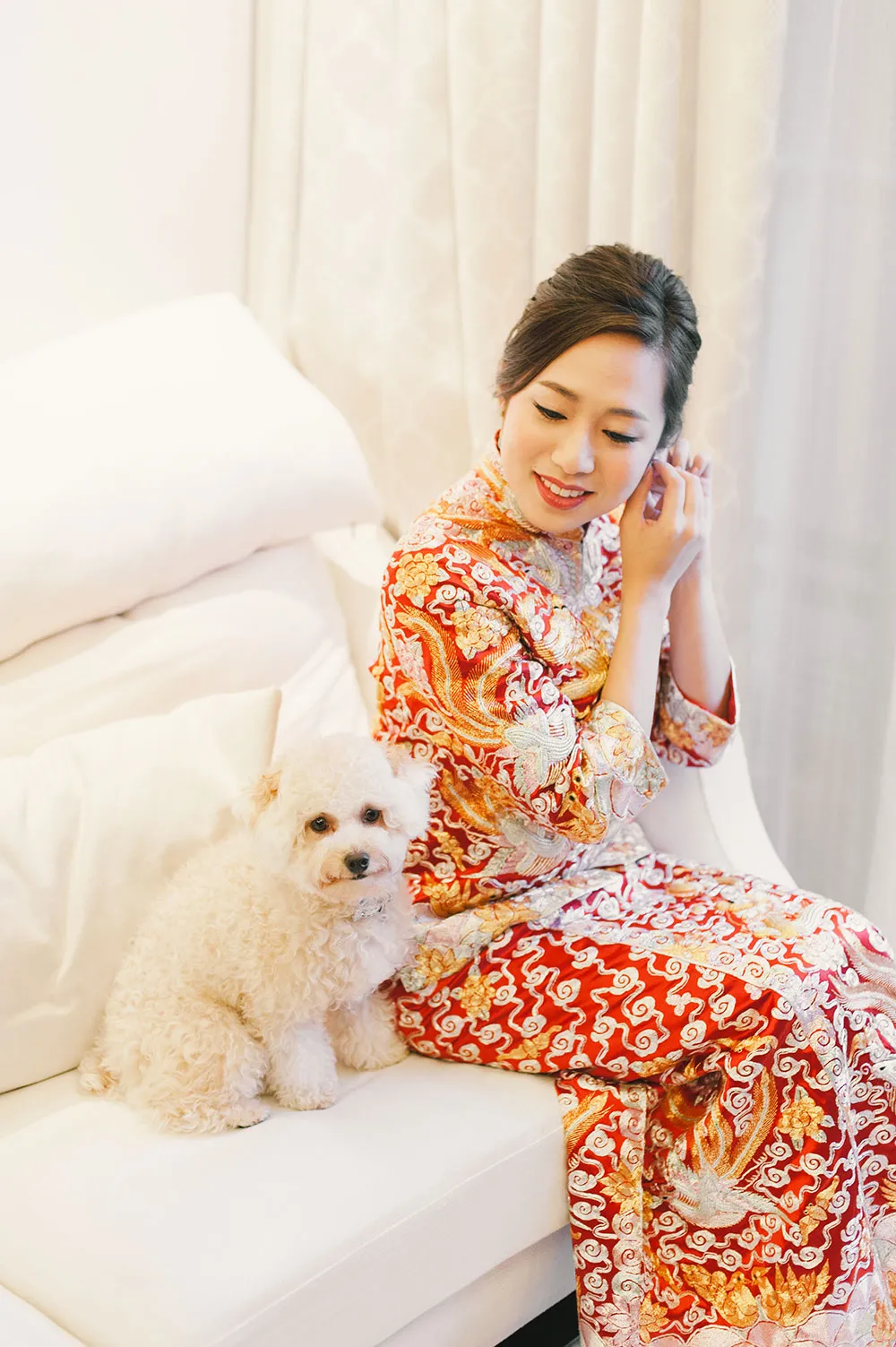 Photo by Munkeat Photography. theweddingnotebook.com