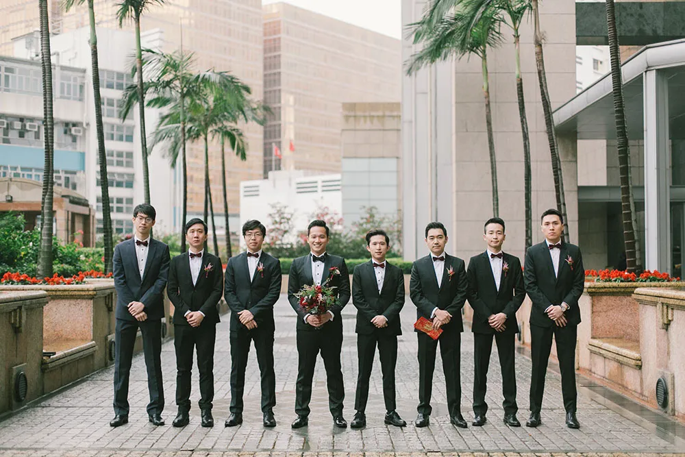 Photo by Munkeat Photography. theweddingnotebook.com