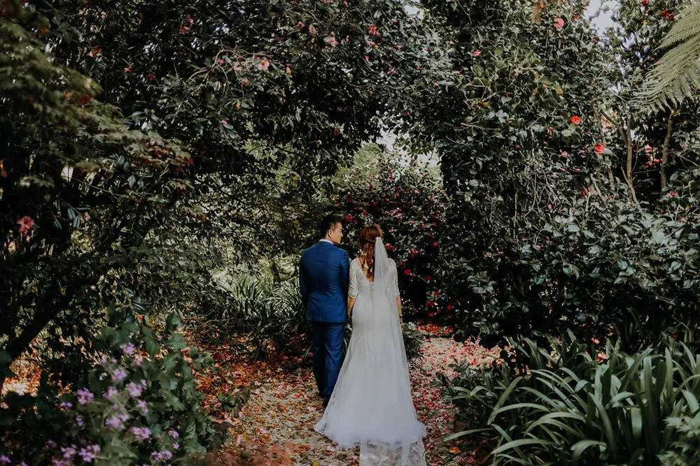 Photo by Wedding Gallery Studio. theweddingnotebook.com