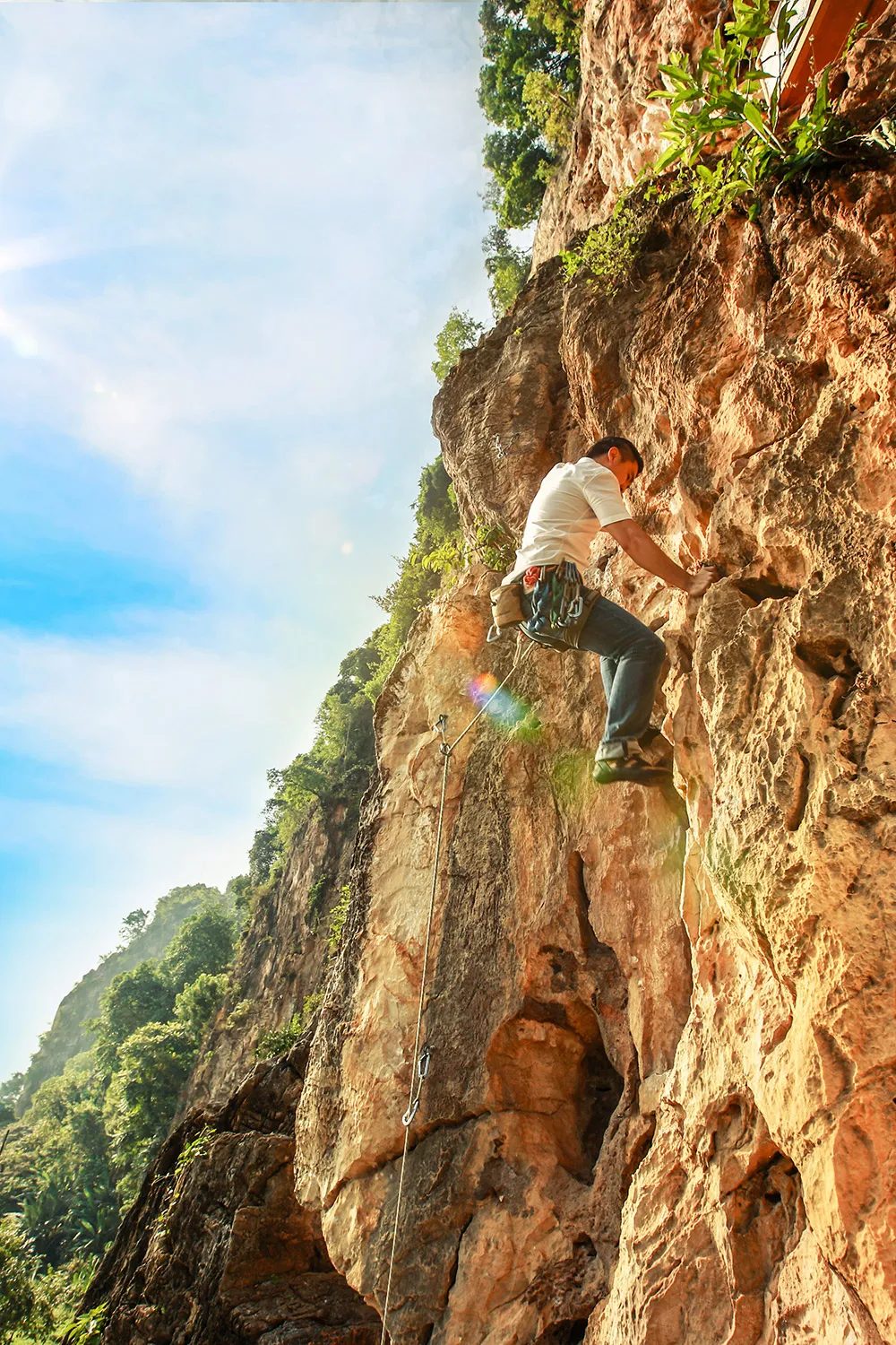 Photo by Threebox Studio. theweddingnotebook.com