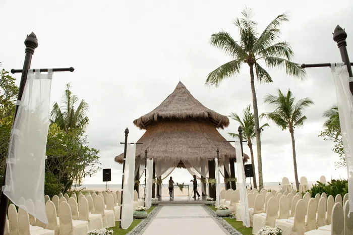 Jim Liaw Photography. Wedding Planning by The Peak Xperience. theweddingnotebook.com