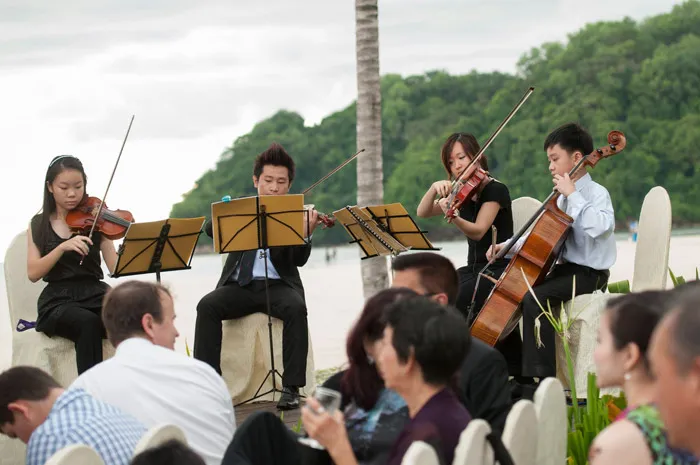 Jim Liaw Photography. Wedding Planning by The Peak Xperience. theweddingnotebook.com