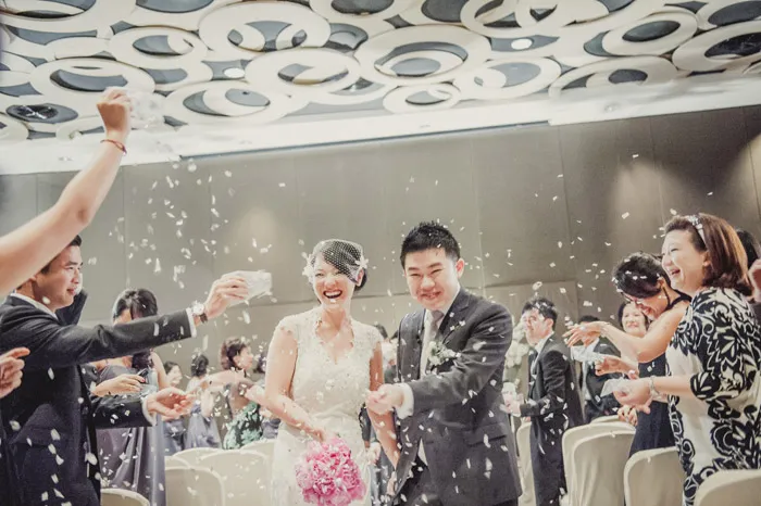 Grey, silver and black wedding day. Photography by Creative Clicks. theweddingnotebook.com