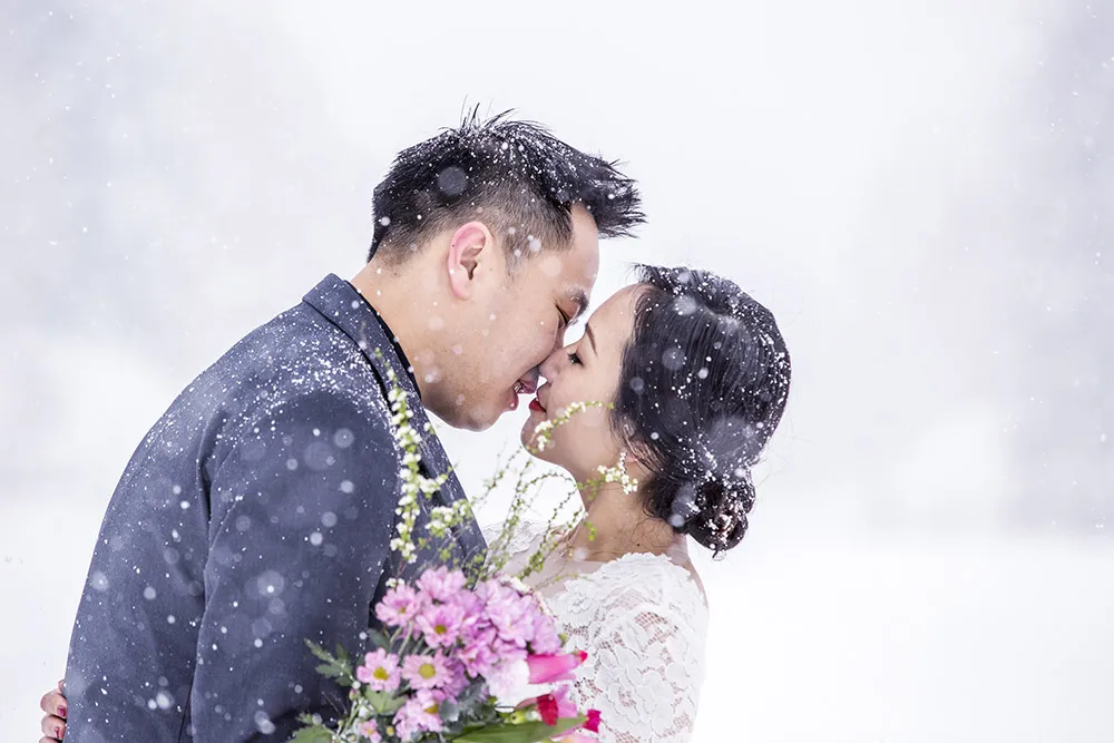 Photo by Niseko Photography. theweddingnotebook.com