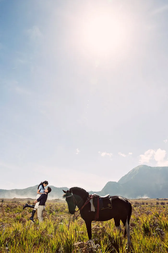 Photography by Ivan of Axioo. theweddingnotebook.com