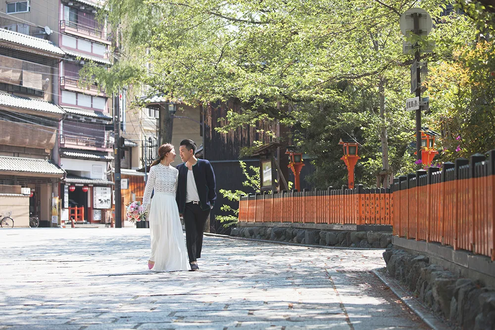 Photo by Lukas Chan Photo Lab. theweddingnotebook.com