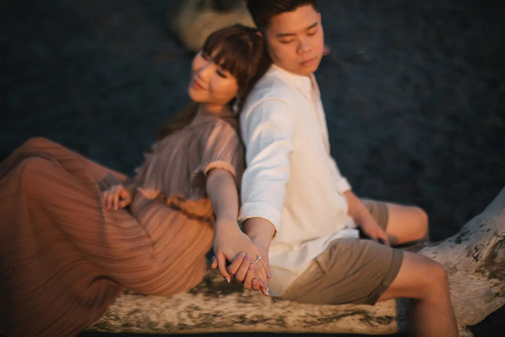 Photo by Fire Wood and Earth. theweddingnotebook.com