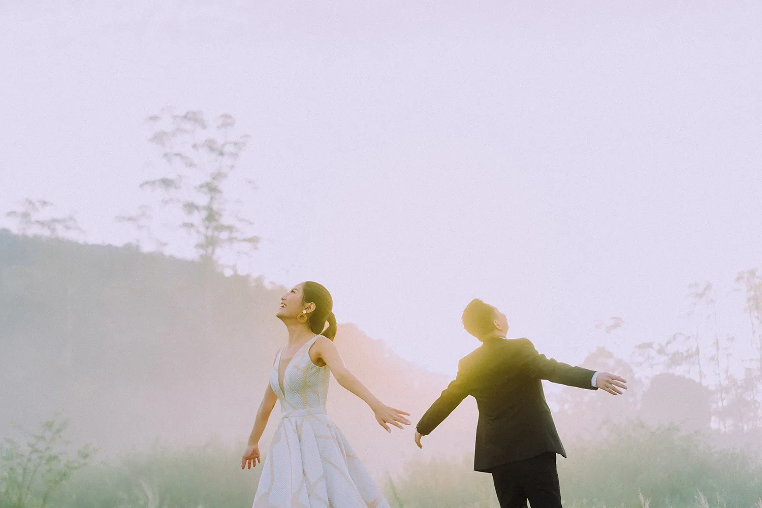 Photography by Zahkri of Sheerss. theweddingnotebook.com