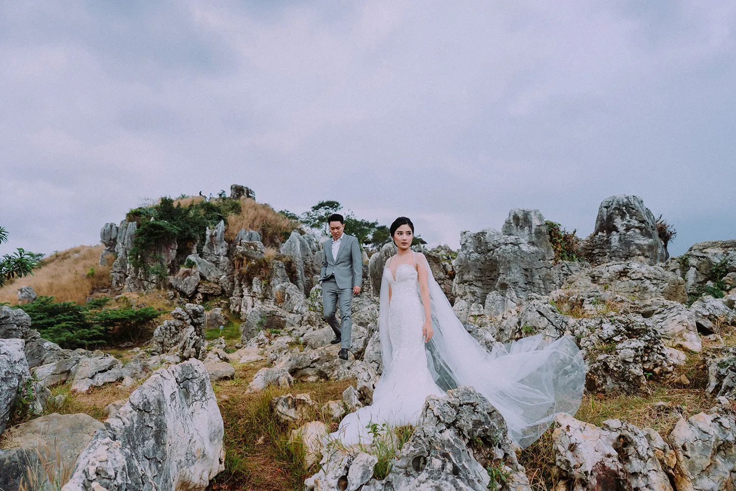 Photography by Zahkri of Sheerss. theweddingnotebook.com