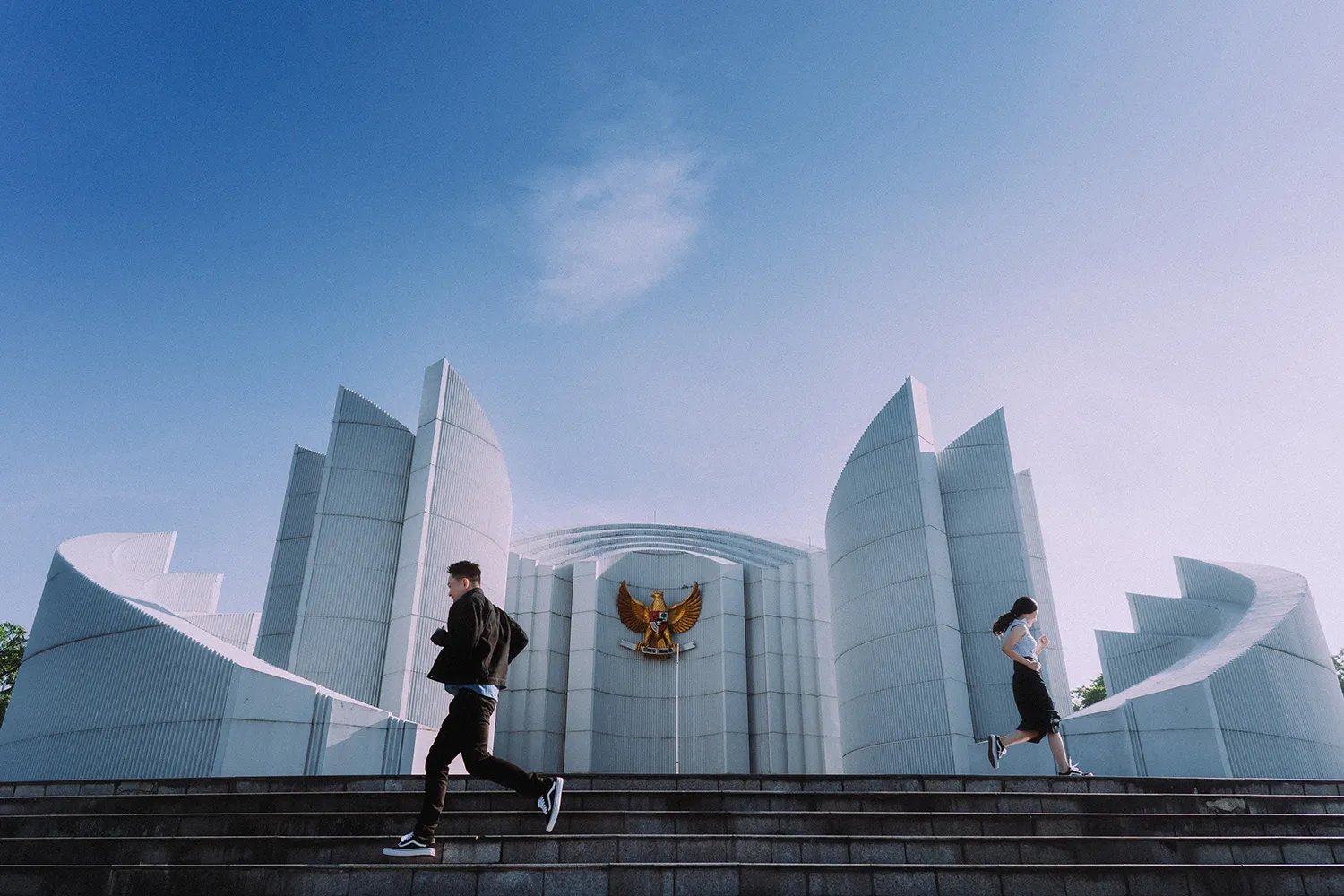 Photography by Zahkri of Sheerss. theweddingnotebook.com